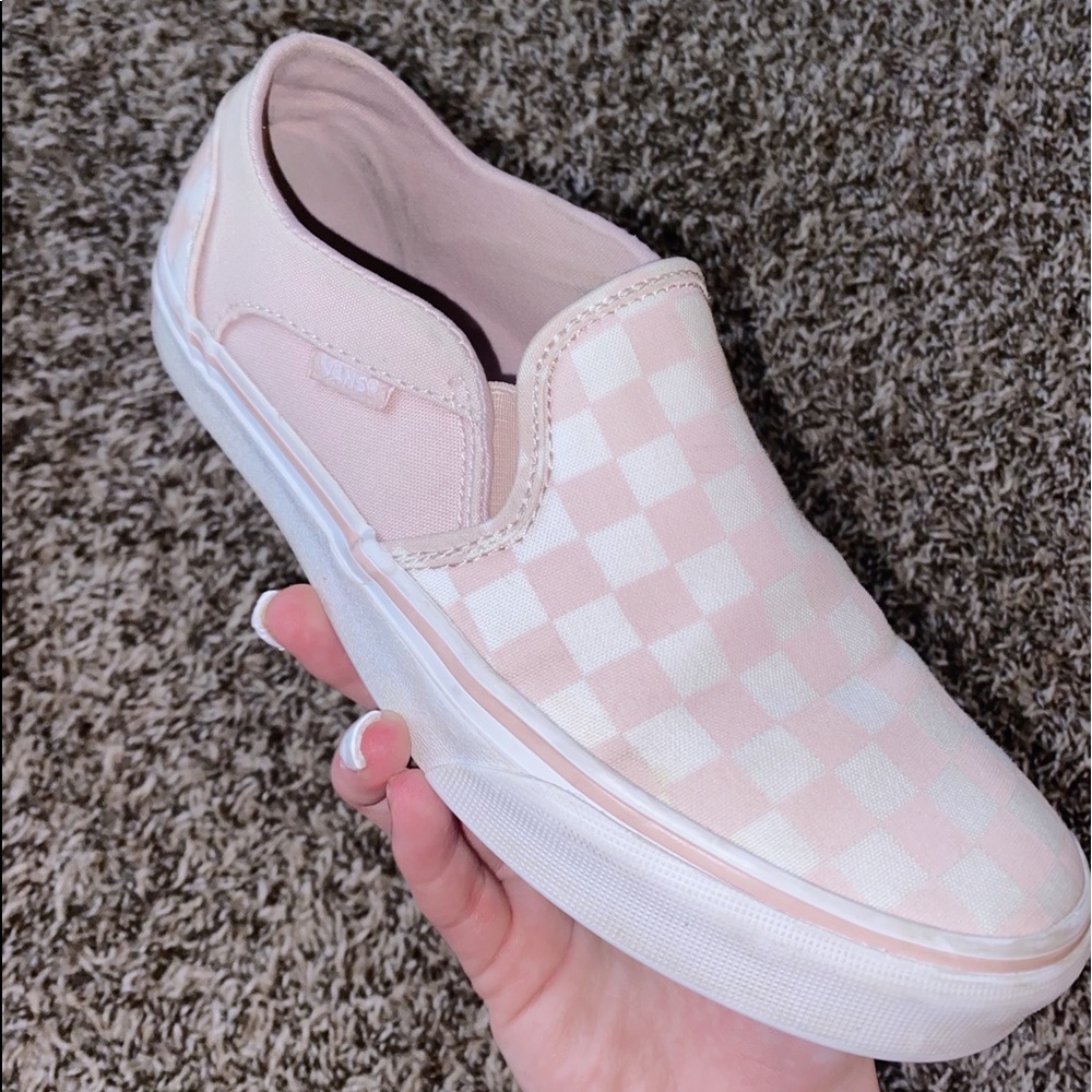 pink checkered vans